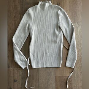 Aritzia Sculpt Knit Tie-Back